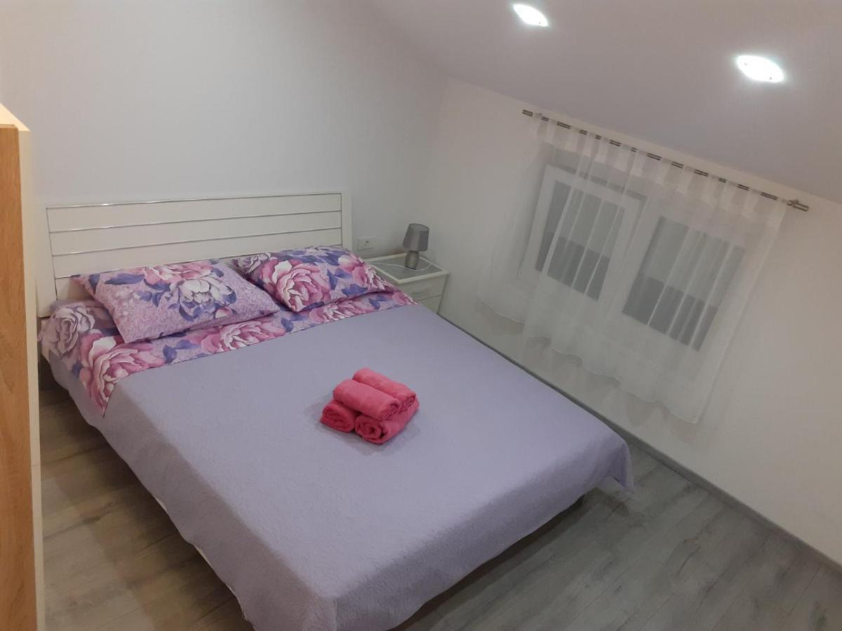 Apartmani Dream Pula Exterior photo